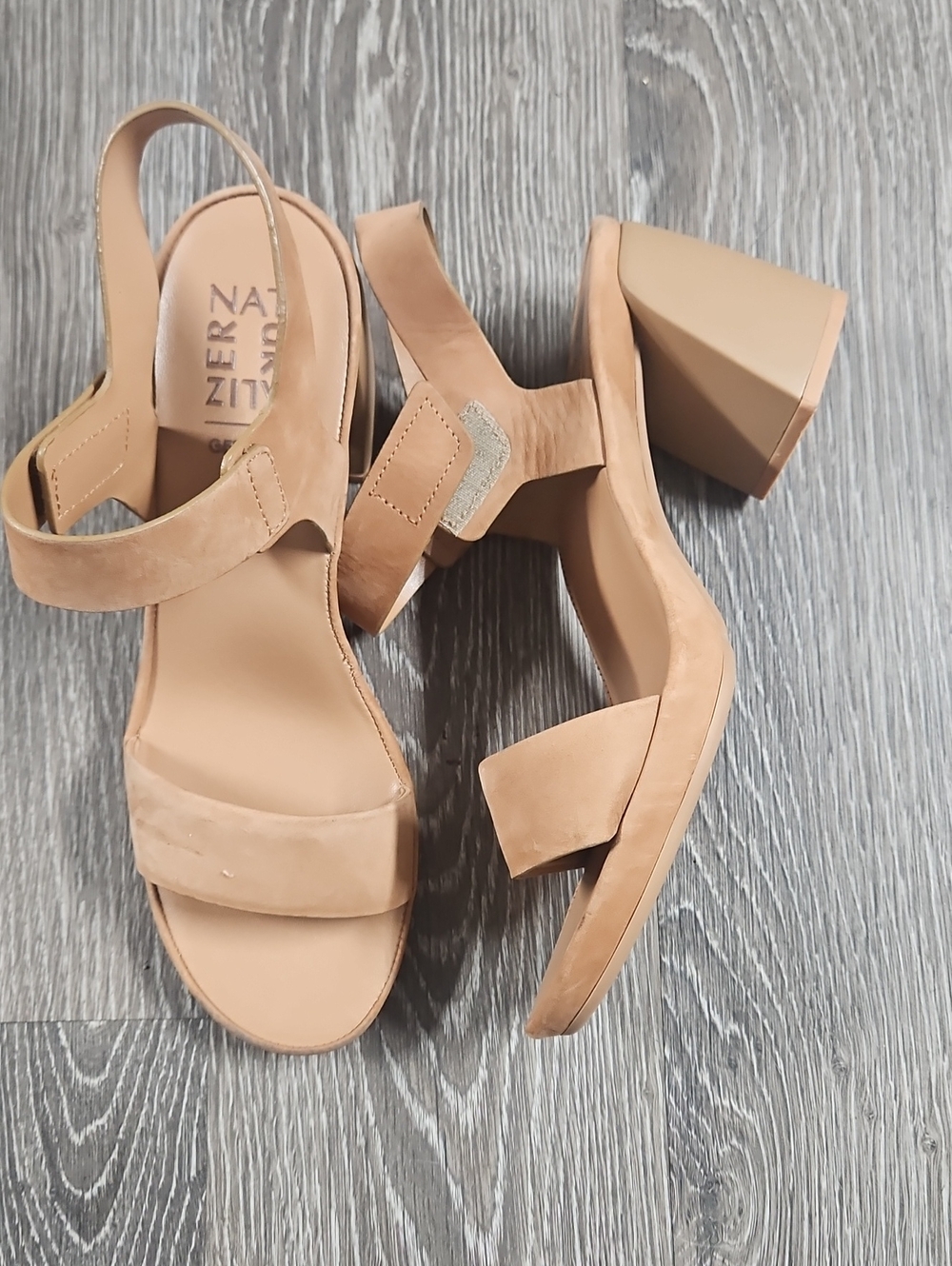 Naturalizer Tan Block Heel Slingback Sandals